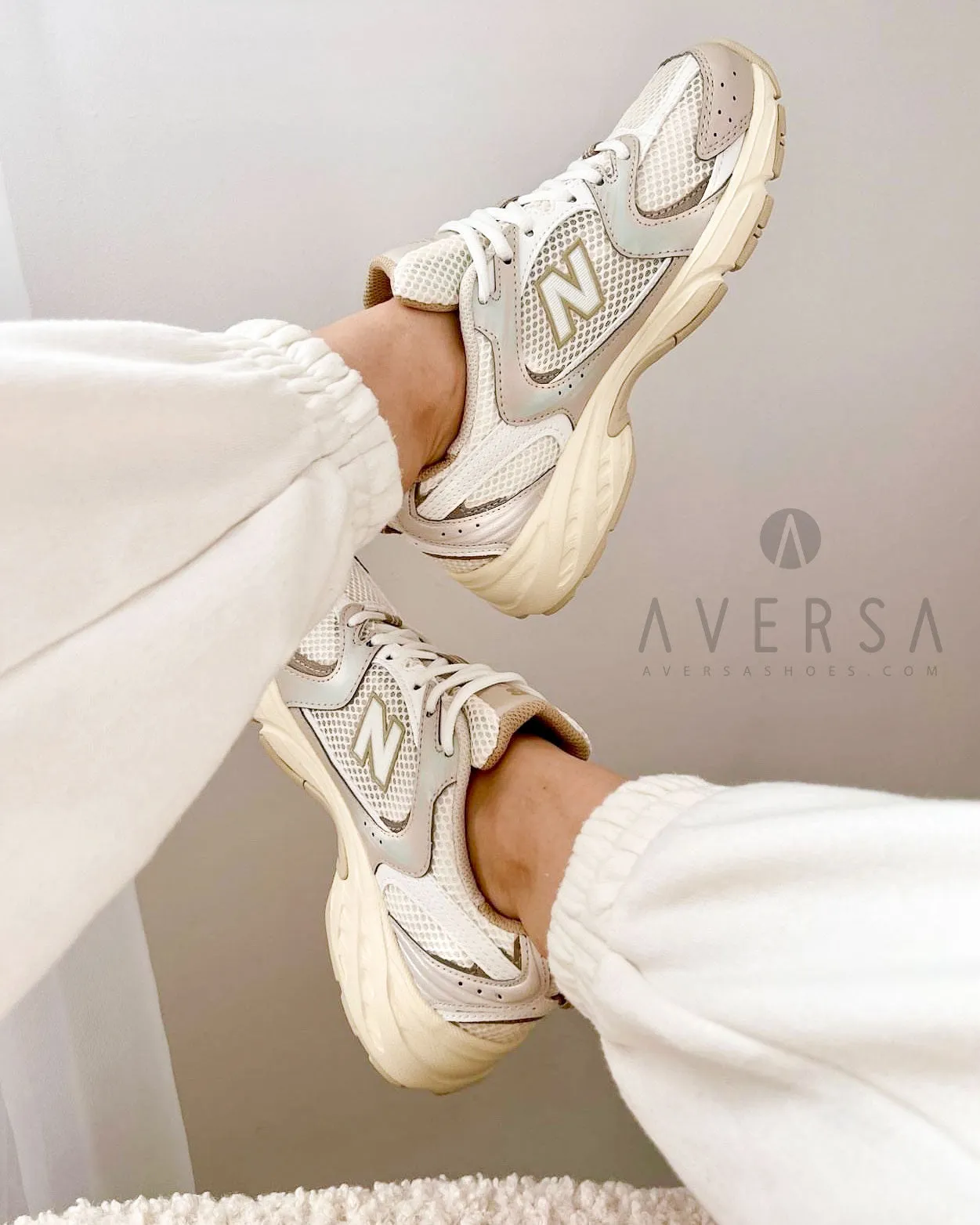 New Balance MR530AA bone